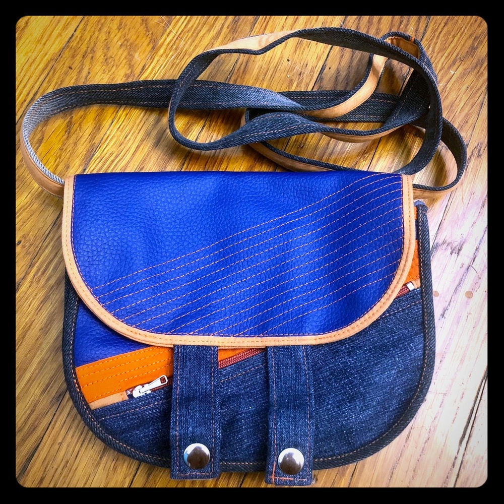 Convertible crossbody / messenger / hip bag